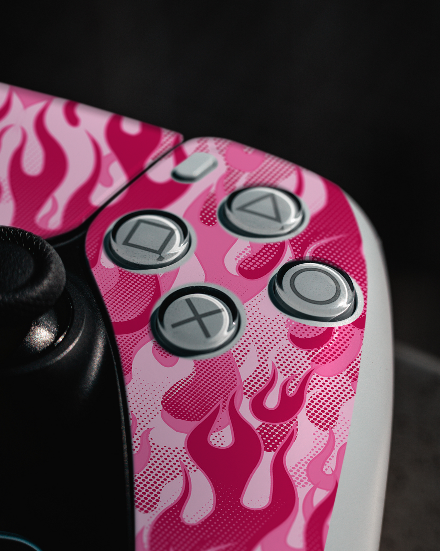 Pink Flames Console Skin Sony PlayStation 5 DualSense Wireless Controller: Detail shot