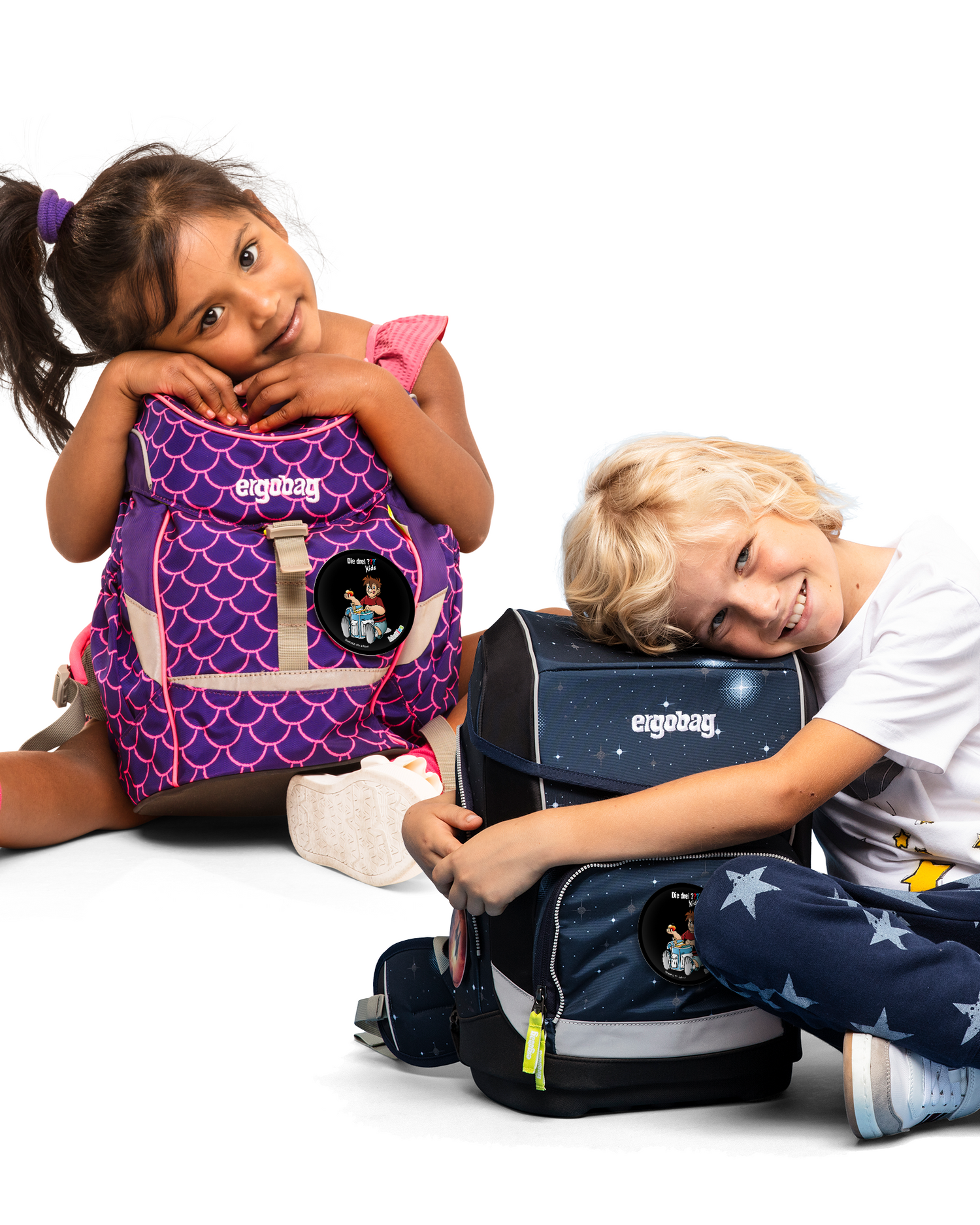 Die Drei Fragezeichen Apfel Klettie: Attached to childrens ergobag backpack